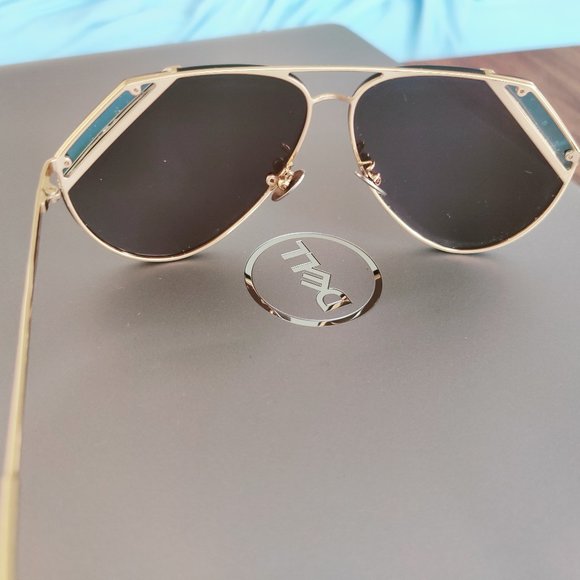 Alexander McQueen Other - Alexander McQueen - Mens Sunglases